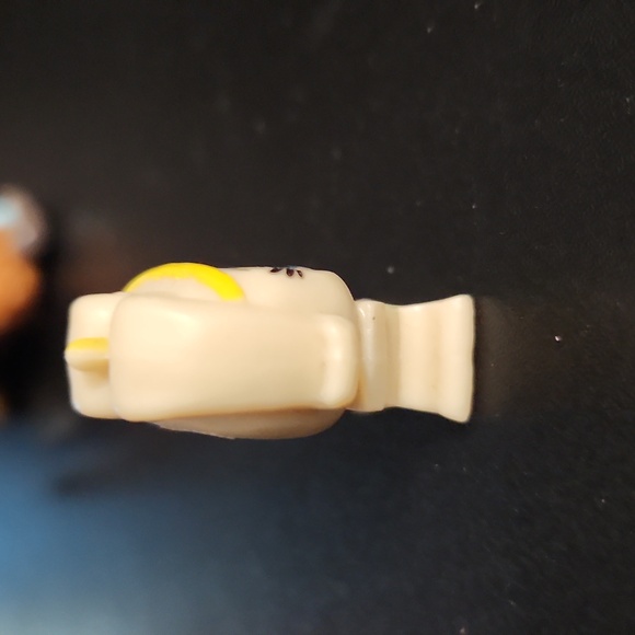 Disney Doorables Mini Figure Wardrobe from Beauty and the Beast Moose manufactur - Picture 6 of 6